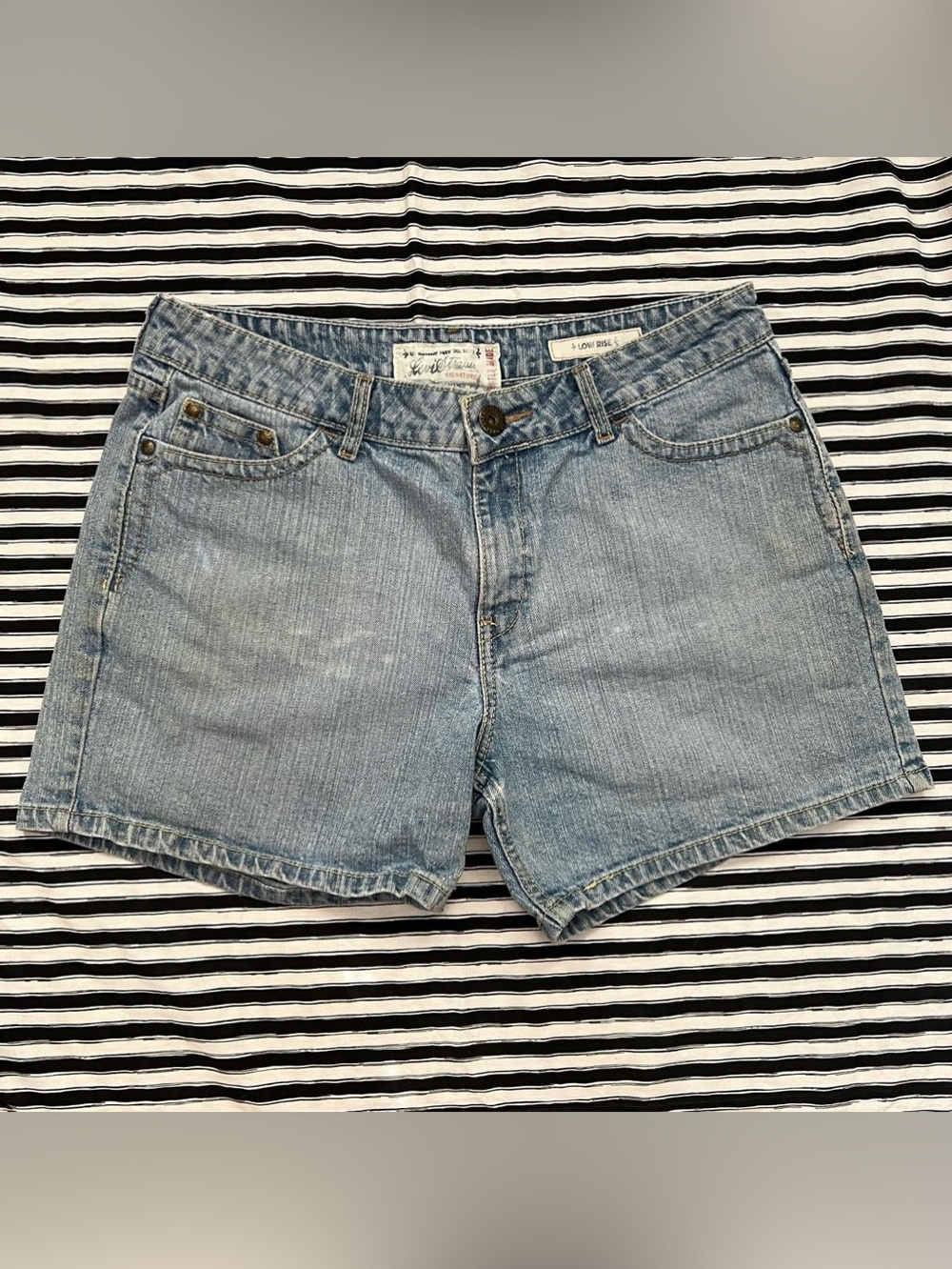 Vintage Levi Light Blue Denim Women’s Shorts